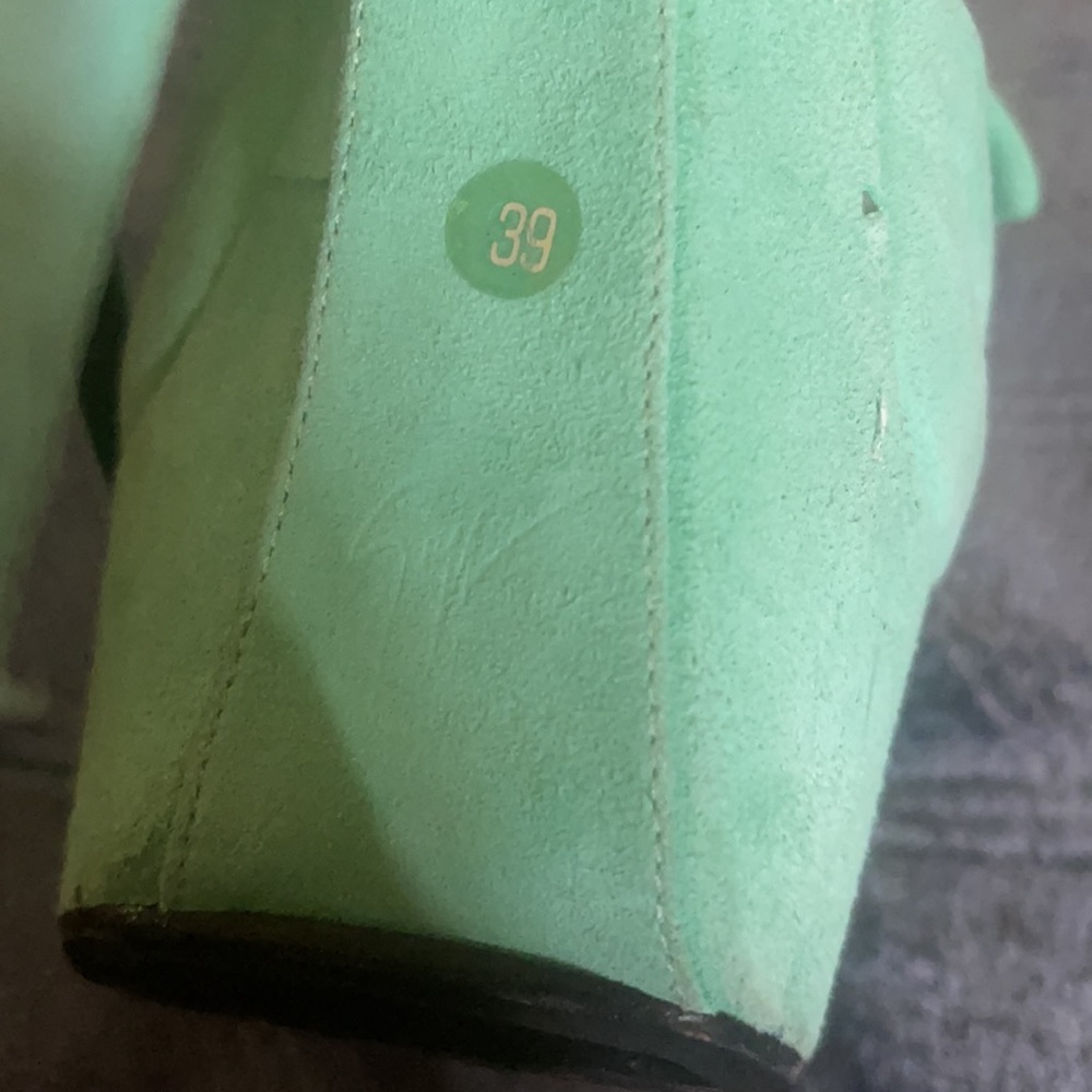 Giuseppe Zanotti “ Denny Bow” Mint Green Platform Sandal Size 39  ‼️PRICE FIRM‼️ - Picture 9 of 16